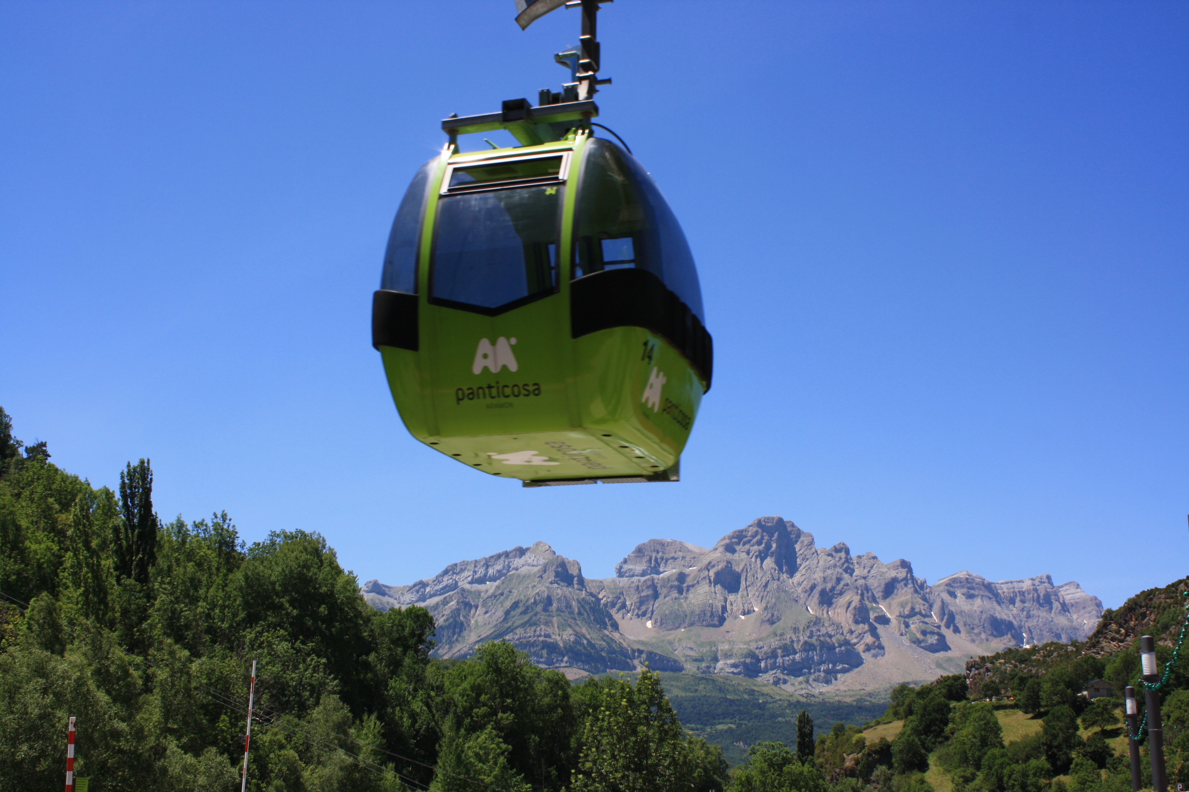 telecabina de Panticosa, en verano
