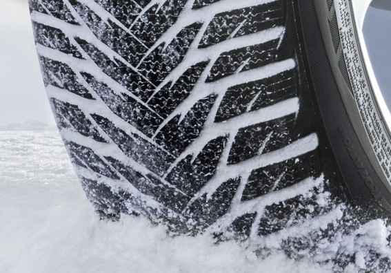 Detalle de las ruedas de invierno