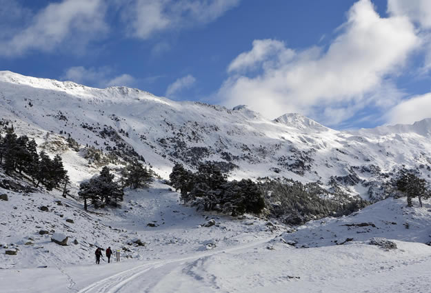 raquetas en Plan de Están (fotografía Jorge Mayoral)