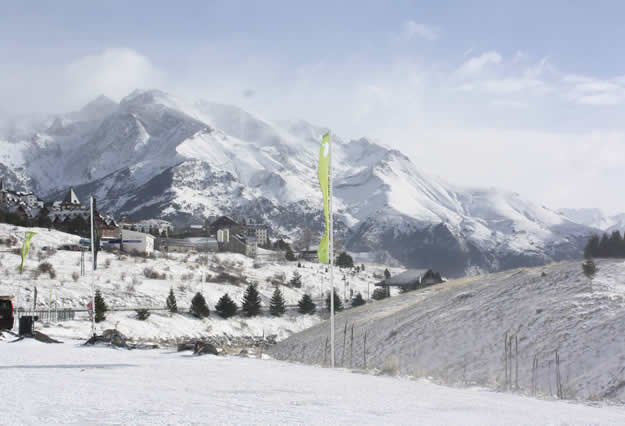 Así lucía Aramon Formigal tras las primeras nevadas.