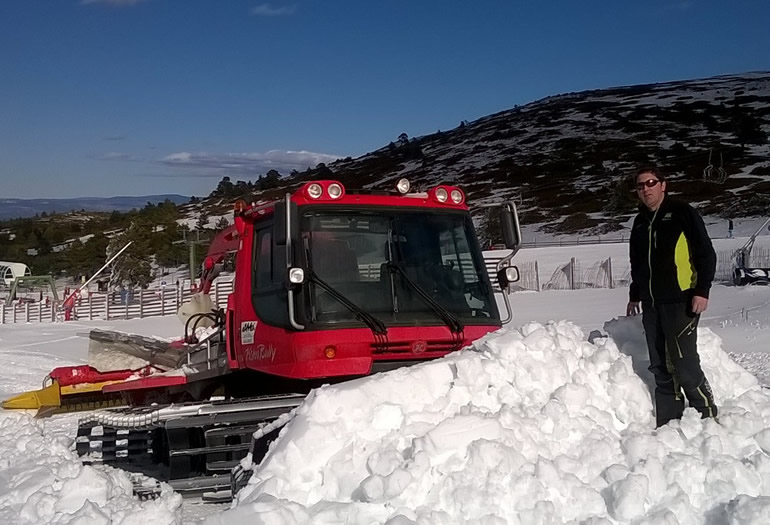 Jose-Luis-Novella-maquinista-Nieve-Teruel
