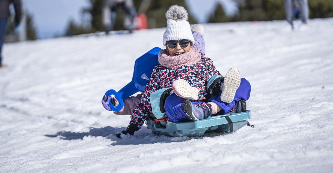Snowy Trineos Valdelinares