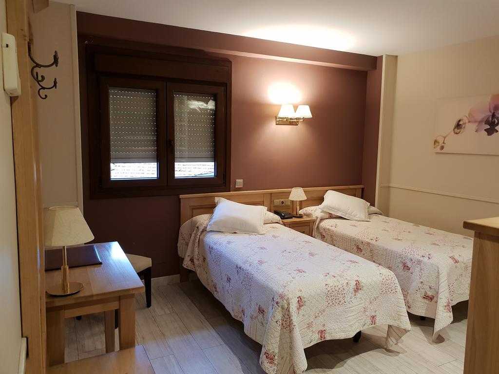 Hotel Alda A Boira 