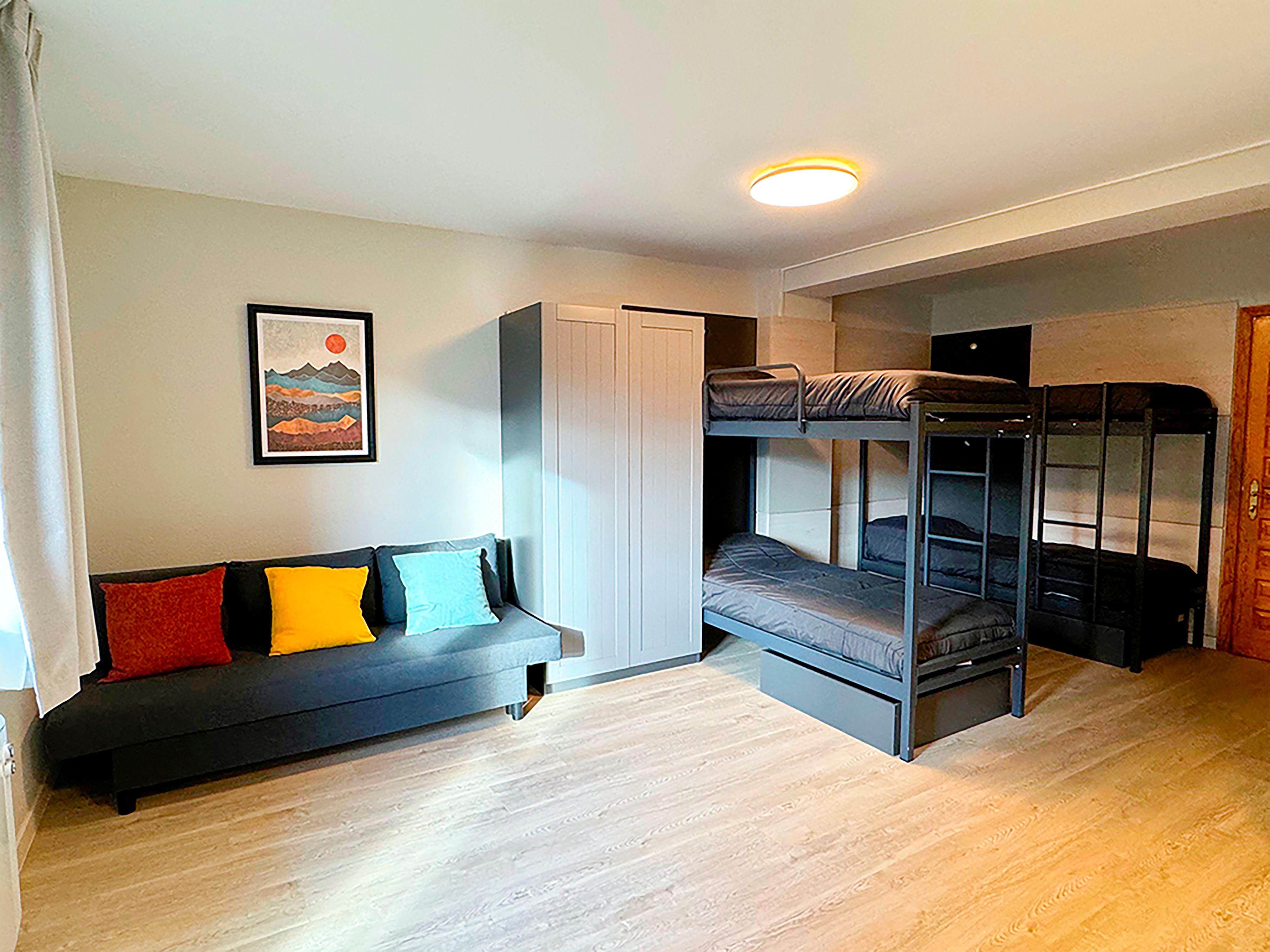 Apartamentos Midi 3000