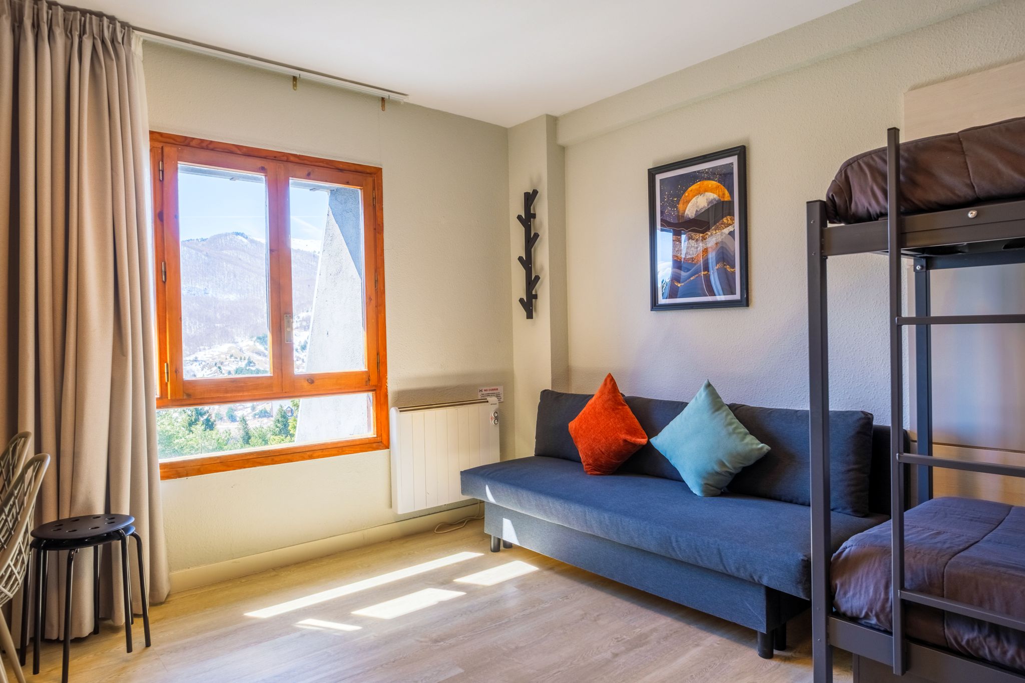 Apartamentos Midi 3000