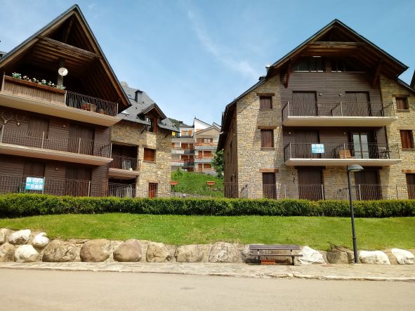Apartamentos Sallent de Gallego 3000