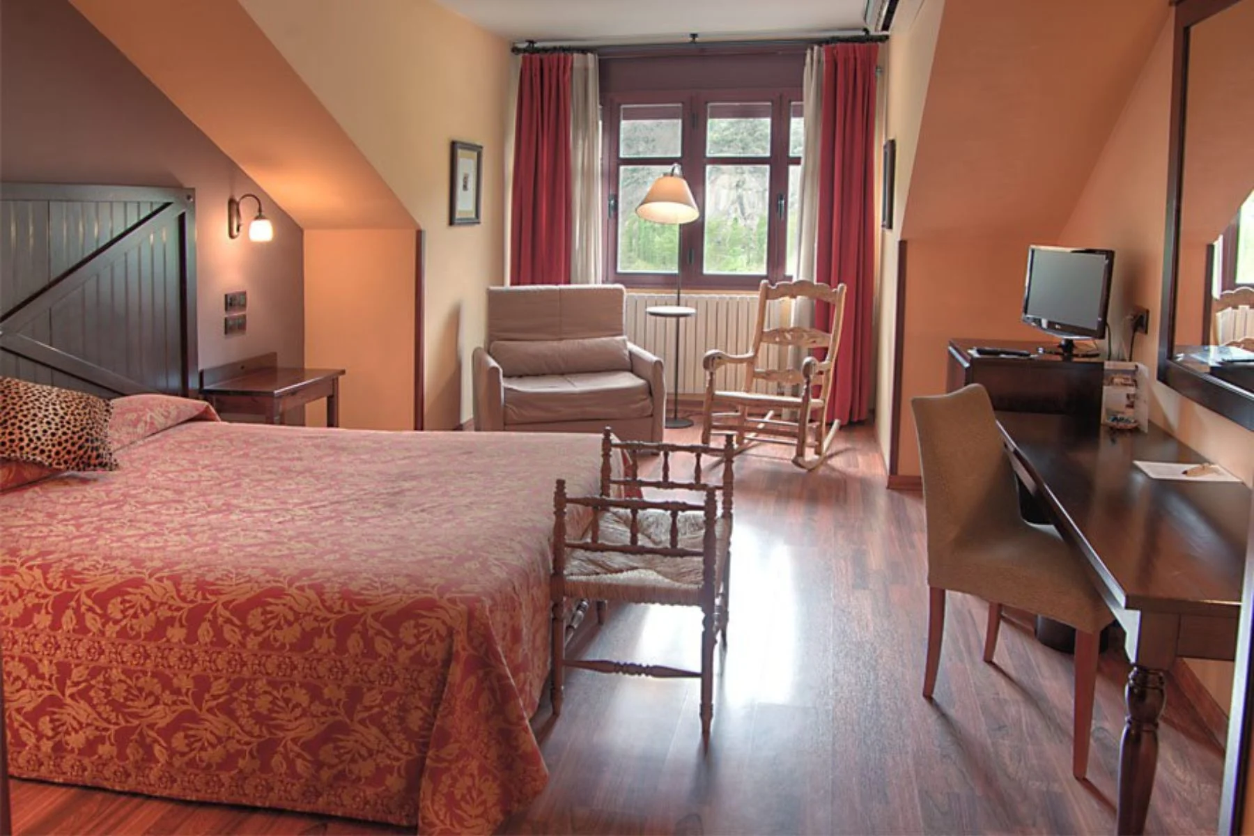 Hotel Cotiella