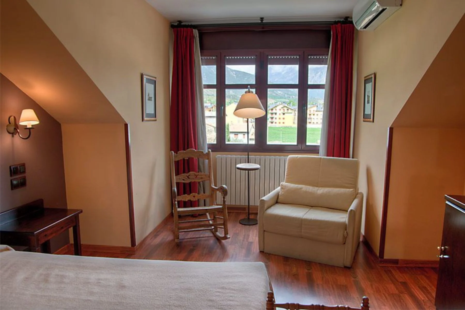 Hotel Cotiella