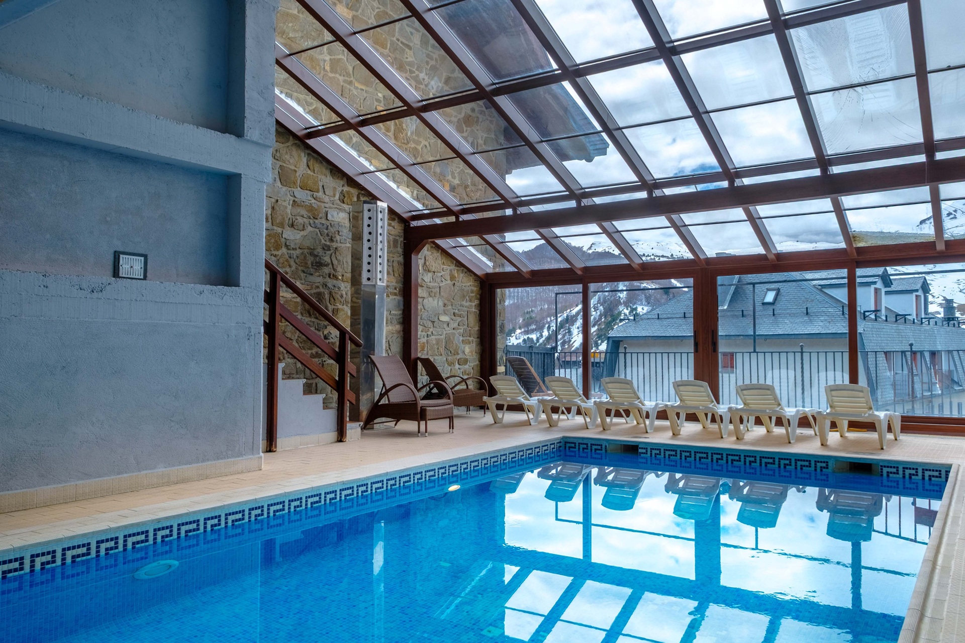 Hotel Snö Villa de Sallent 4*