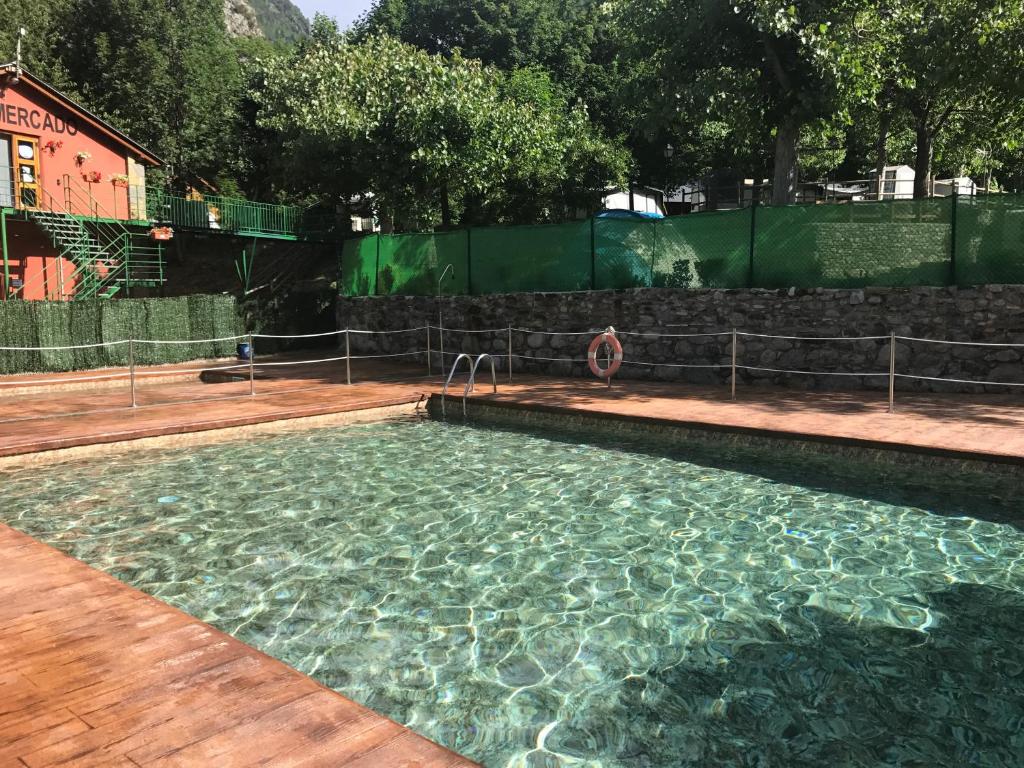 Bungalows  Camping Aneto
