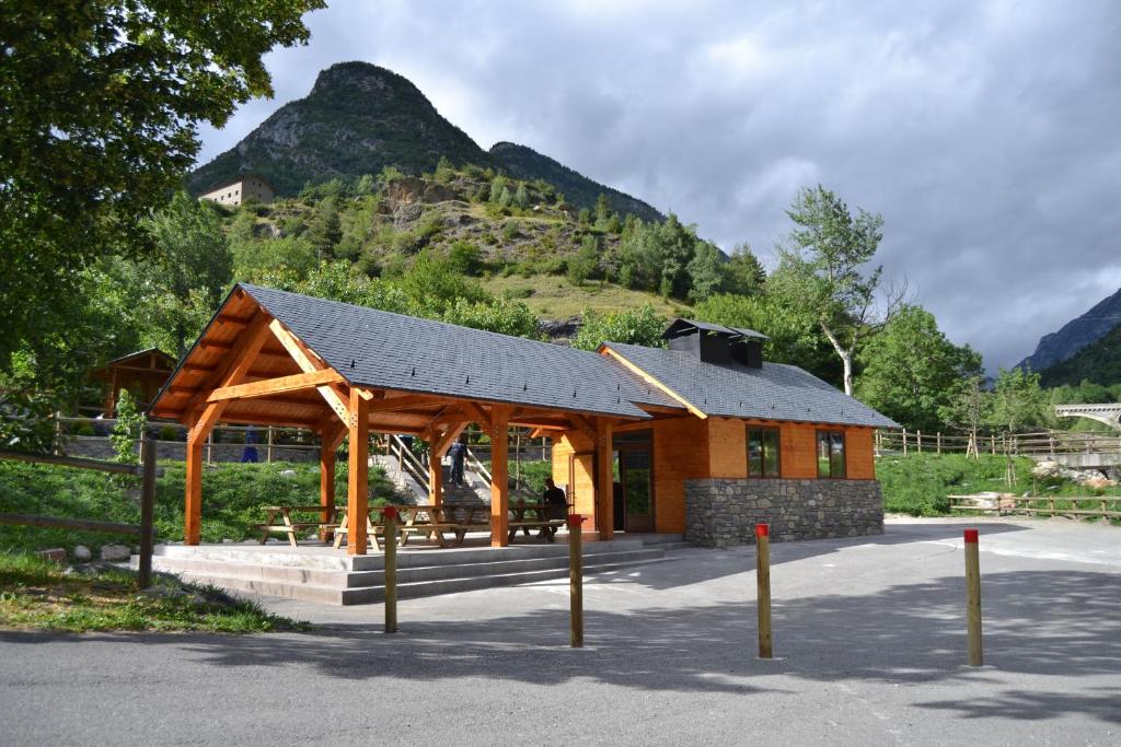 Bungalows  Camping Aneto